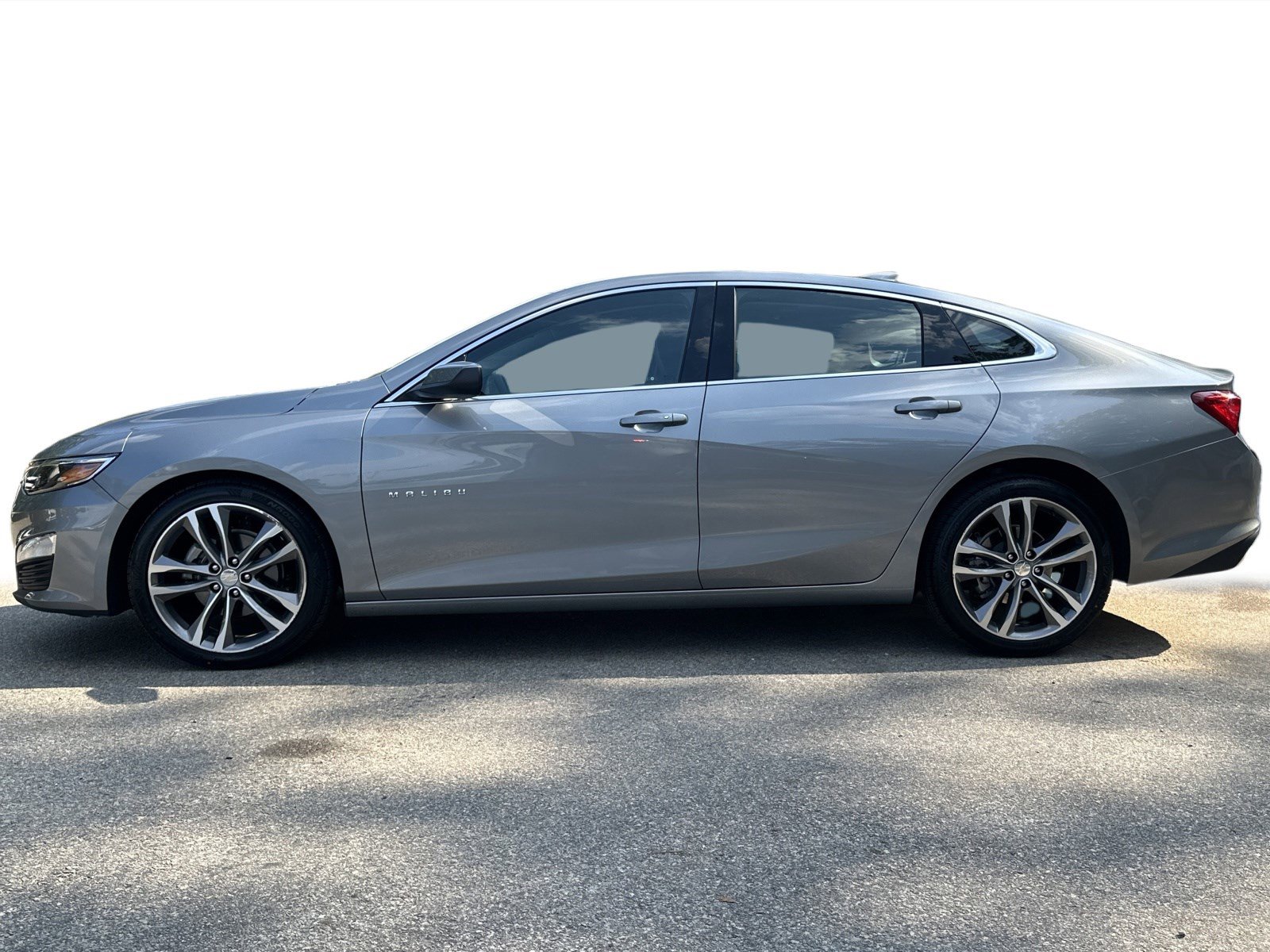2023 Chevrolet Malibu 1LT photo 3