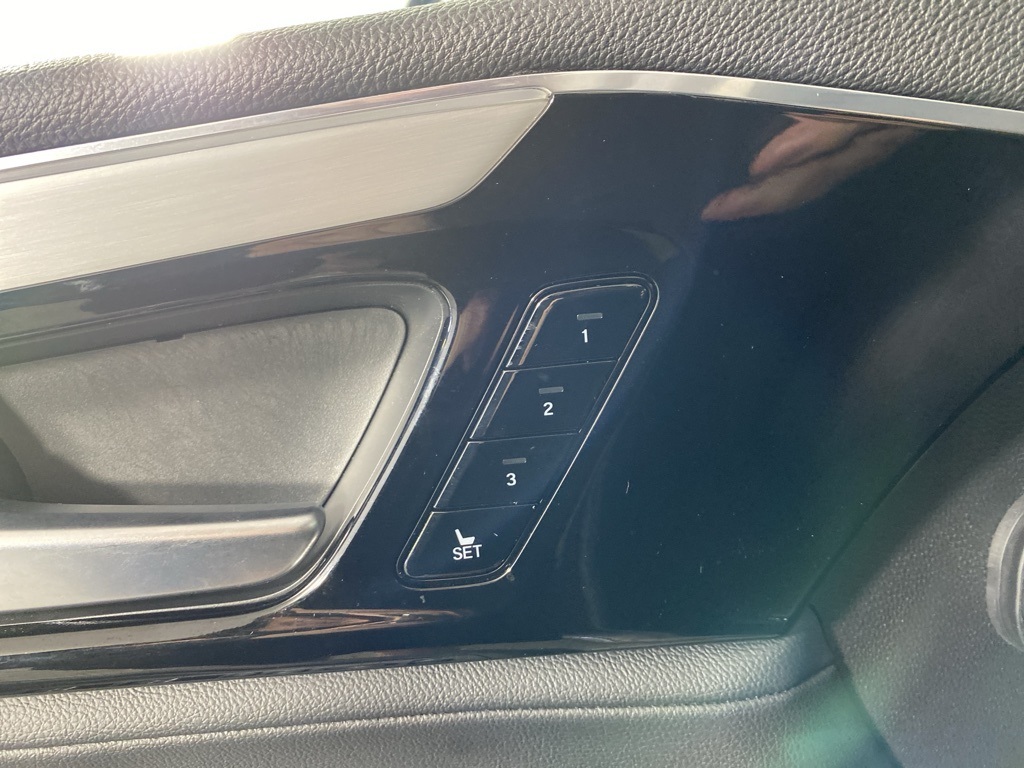 2025 Acura MDX SH-AWD photo 8
