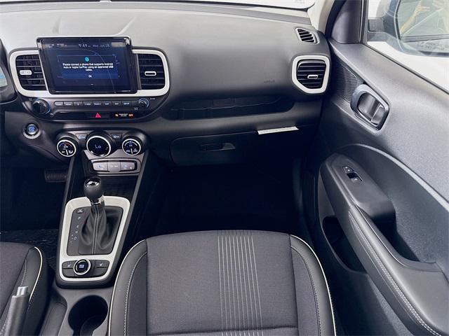 2025 Hyundai Venue Limited photo 28