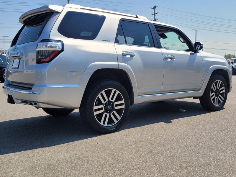 2023 Toyota 4Runner Limited photo 3