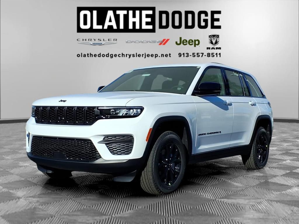 2025 Jeep Grand Cherokee Altitude's photo