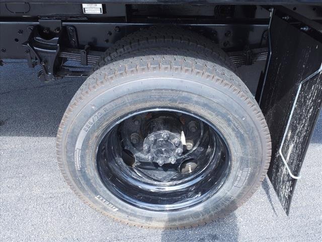 2024 Chevrolet Silverado 5500HD Work Truck photo 4