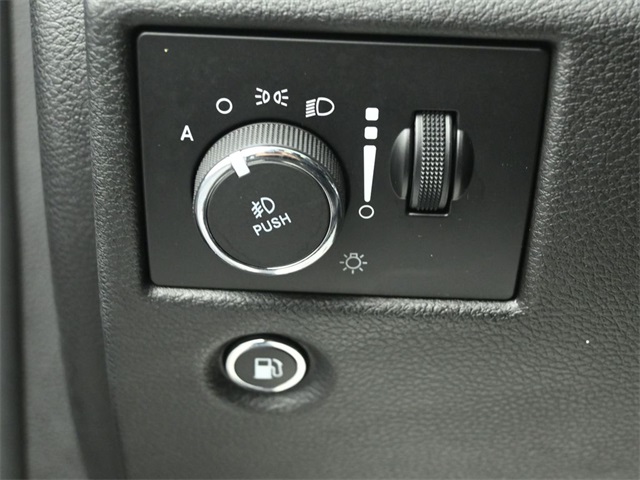 2018 JEEP GRAND CHEROKEE - Image 11