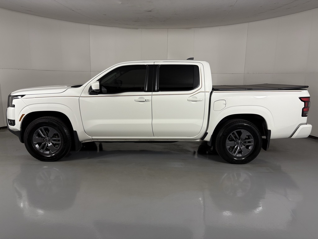 2025 Nissan Frontier SV photo 4