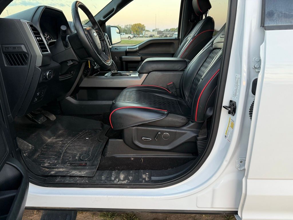 2018 Ford F-150 XLT photo 4