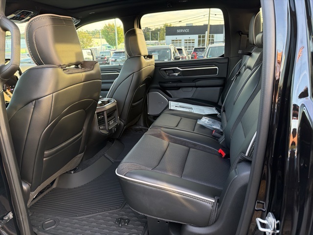 2026 Ram 1500 Laramie photo 7