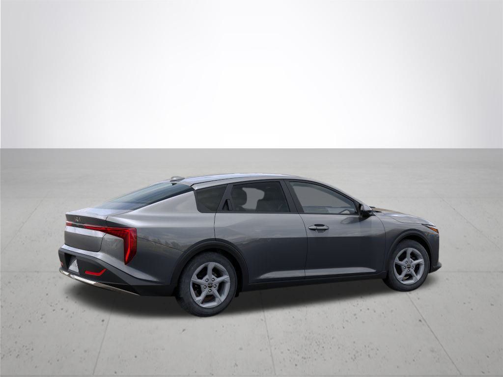 2025 Kia K4 LXS photo 4