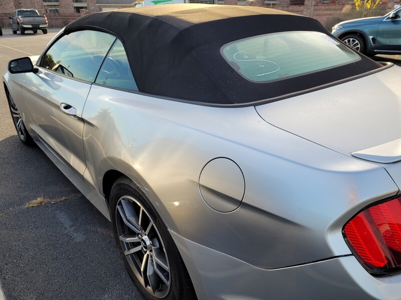 2017 Ford Mustang EcoBoost Premium photo 4