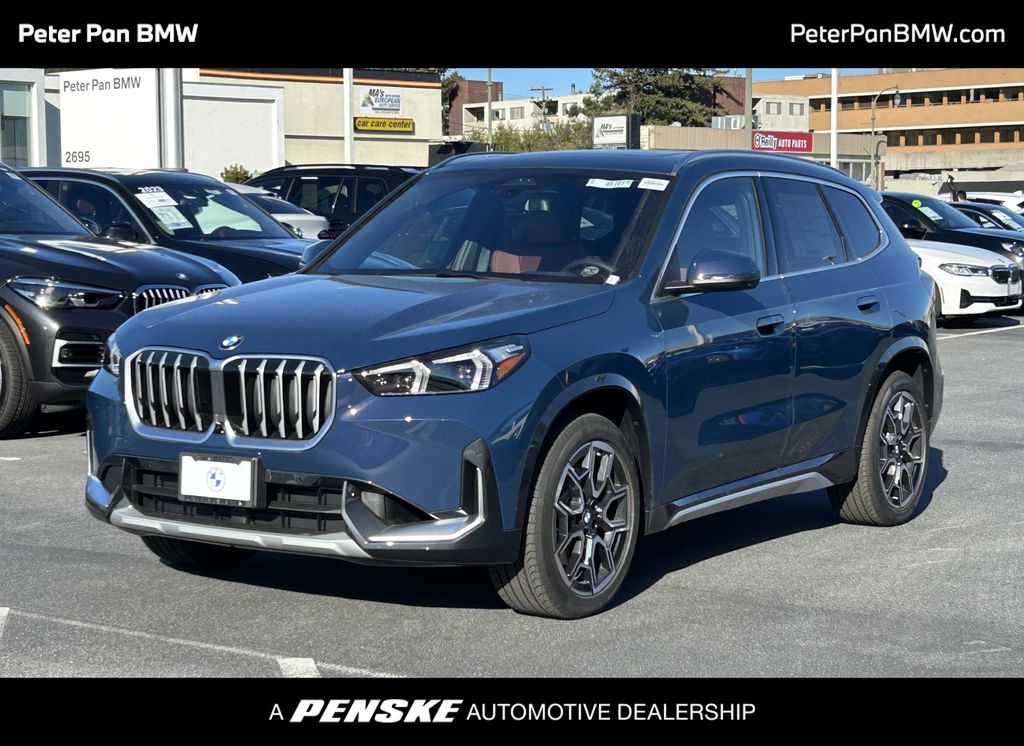 2026 BMW X1 28i's photo