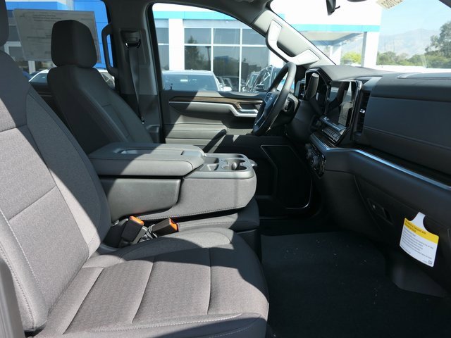 2025 Chevrolet Silverado 1500 LT photo 23