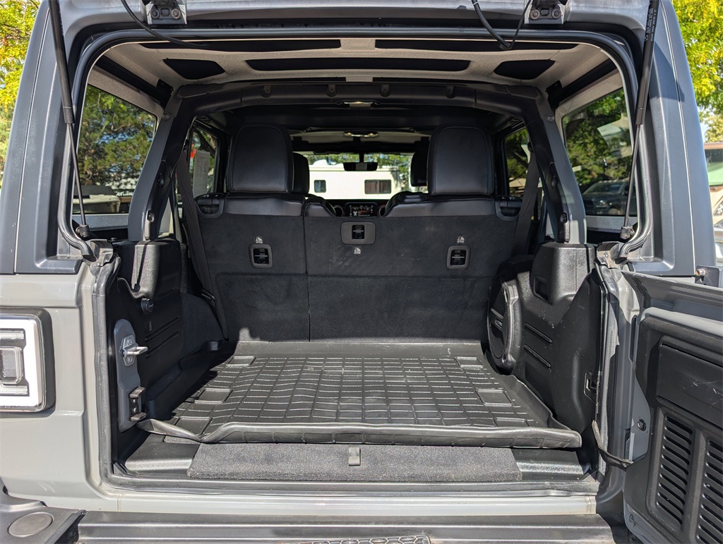 2020 Jeep Wrangler Unlimited Rubicon photo 16