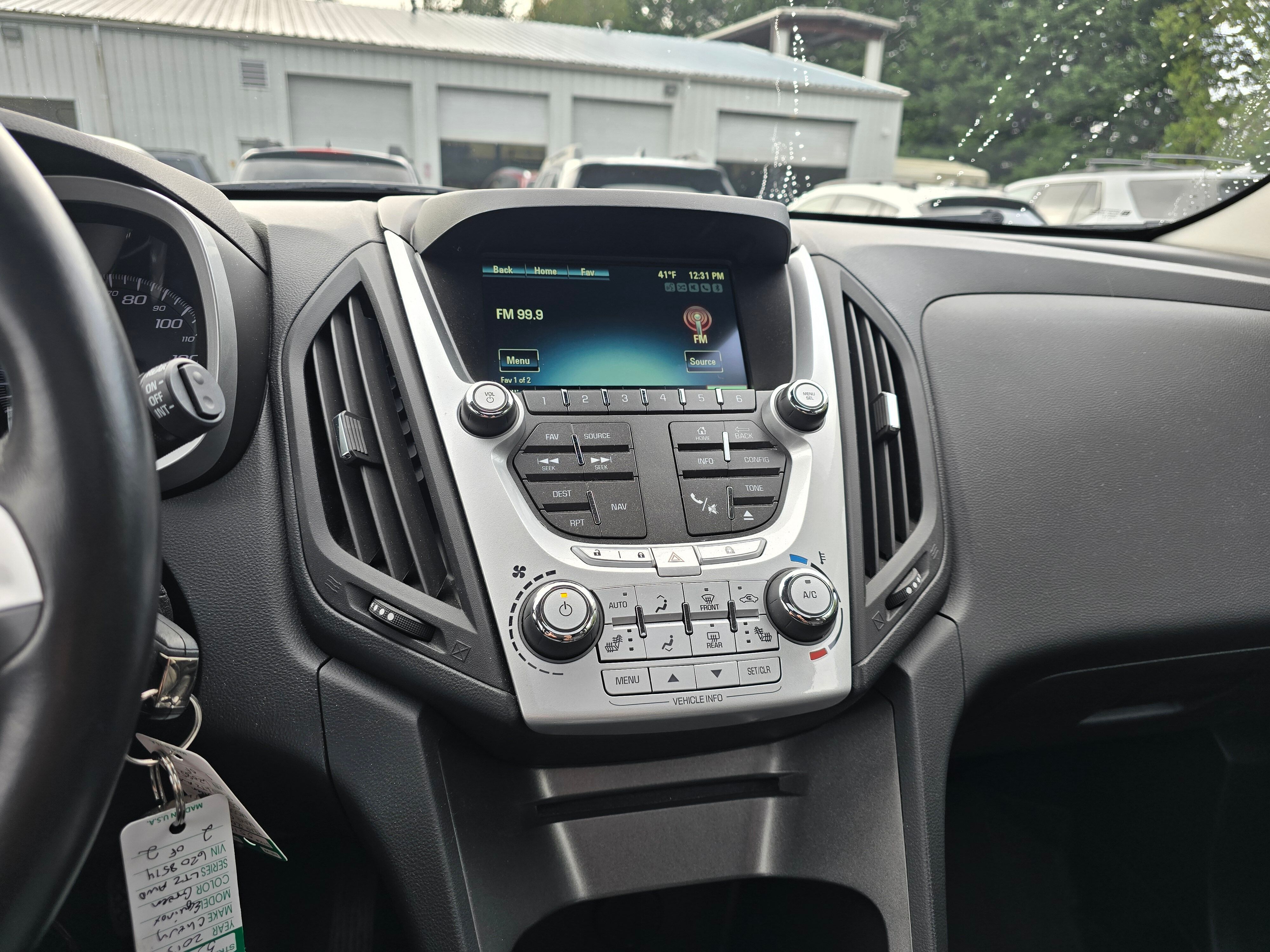 2013 Chevrolet Equinox LTZ photo 2