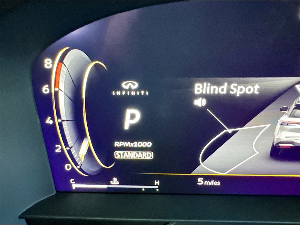 2026 Infiniti QX60 Luxe photo 12