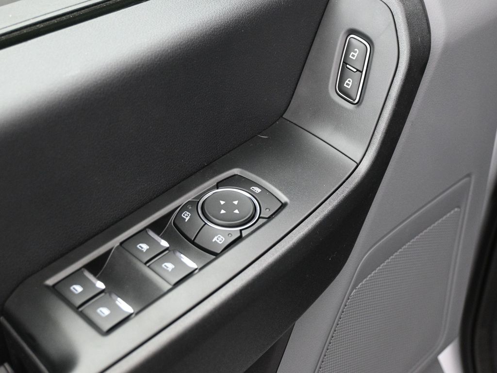 2025 Ford F-350 Super Duty XL