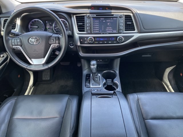 2019 Toyota Highlander Limited Platinum photo 12
