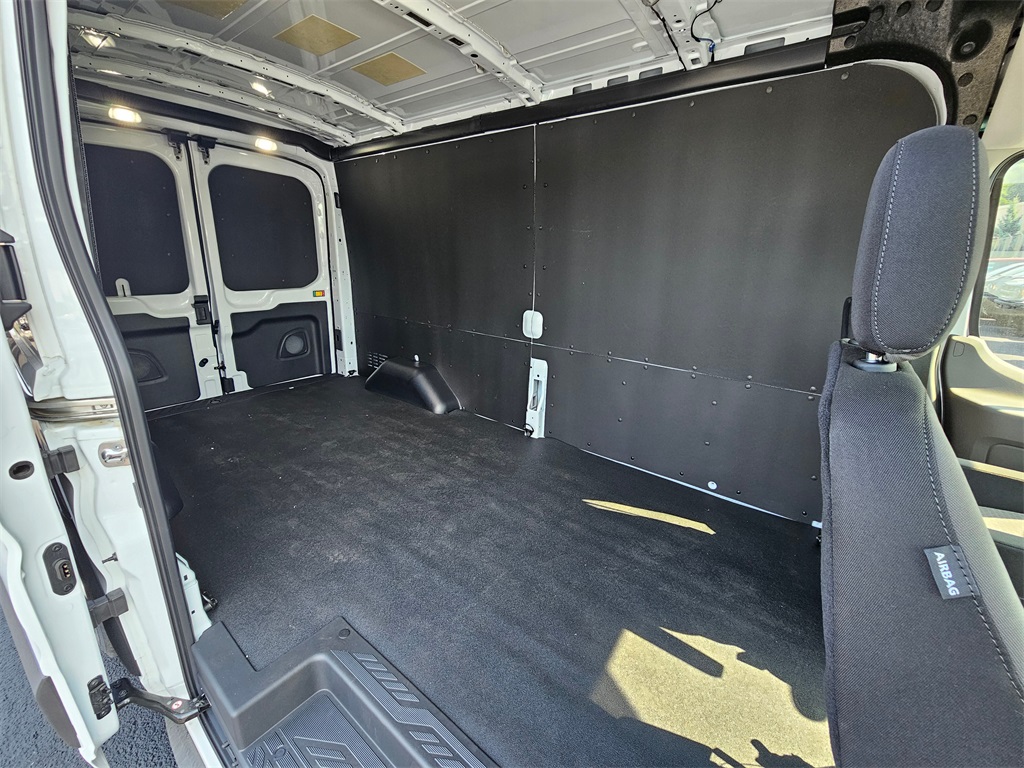 2024 Ford Transit Cargo Van photo 9