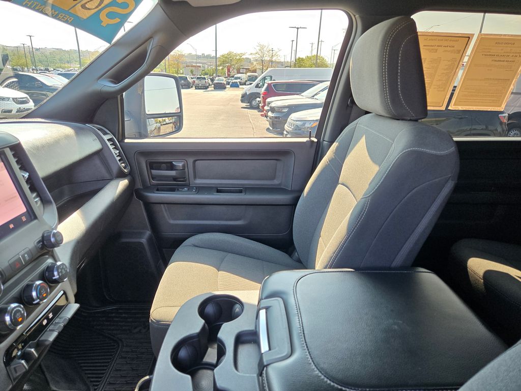 2024 Ram 3500 Tradesman photo 22