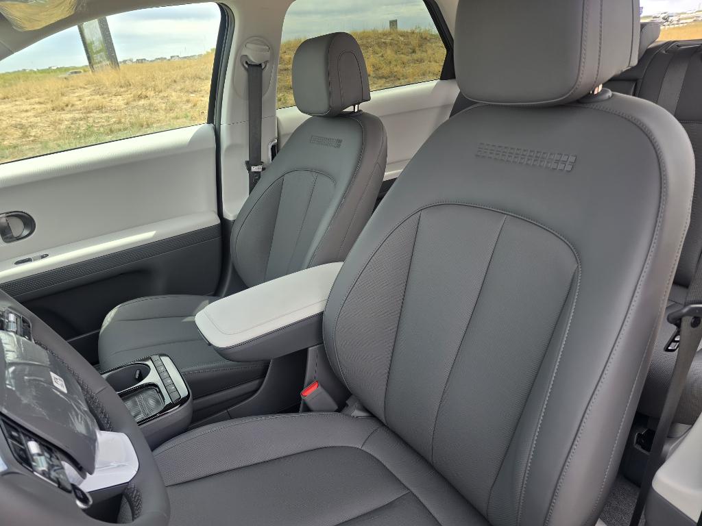 2025 Hyundai Ioniq 5 SEL photo 12