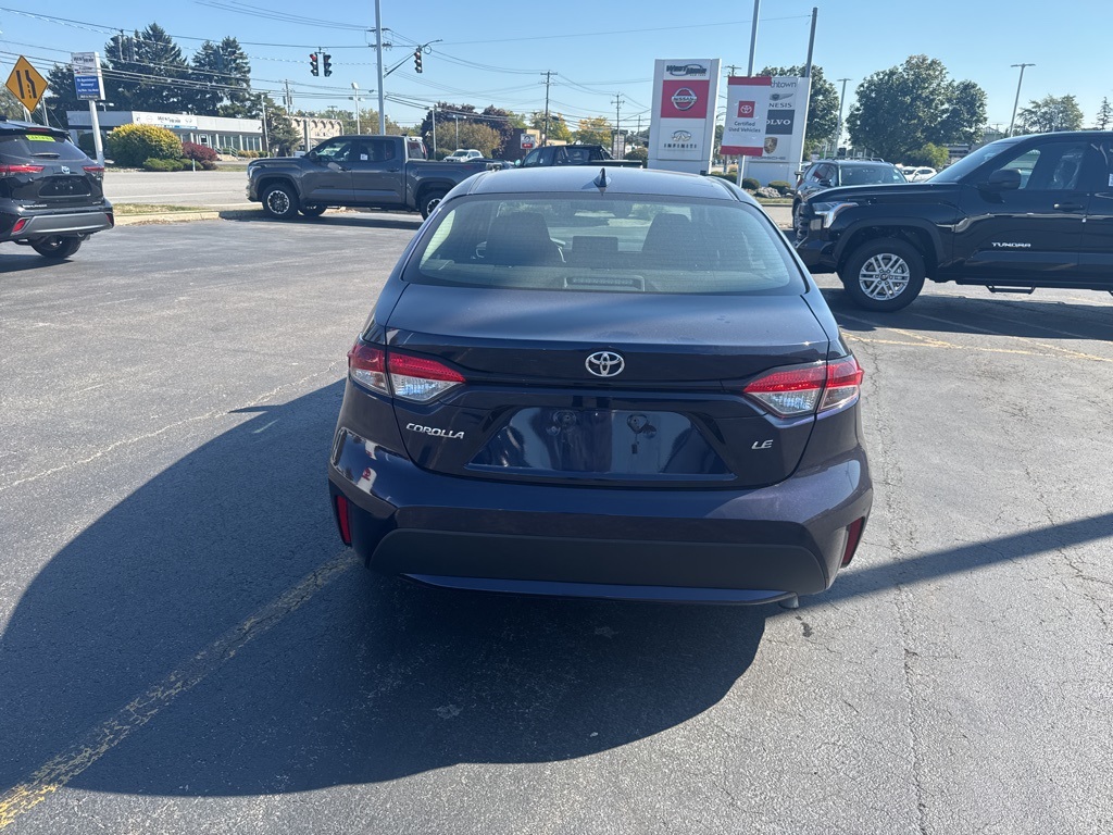 2022 Toyota Corolla LE photo 4