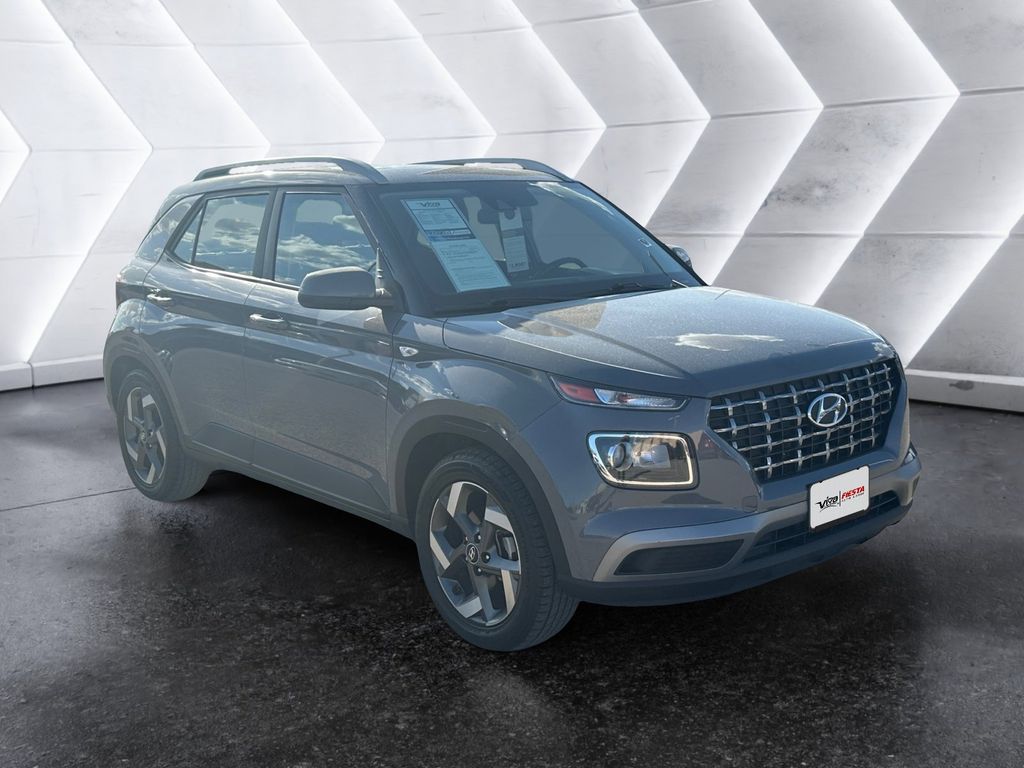 2022 Hyundai Venue SEL