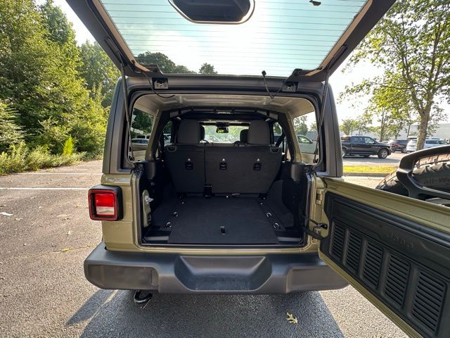 2025 Jeep Wrangler Sport S photo 11