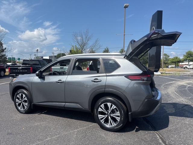 2023 Nissan Rogue SV photo 9