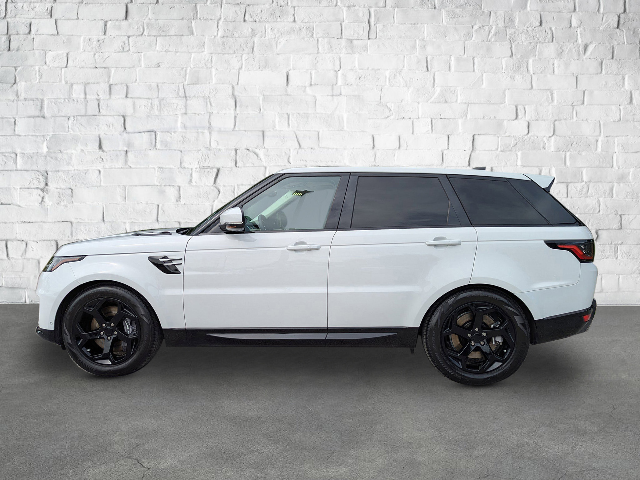 Used 2020 Land Rover Range Rover Sport HSE with VIN SALWR2RY7LA723565 for sale in Sarasota, FL
