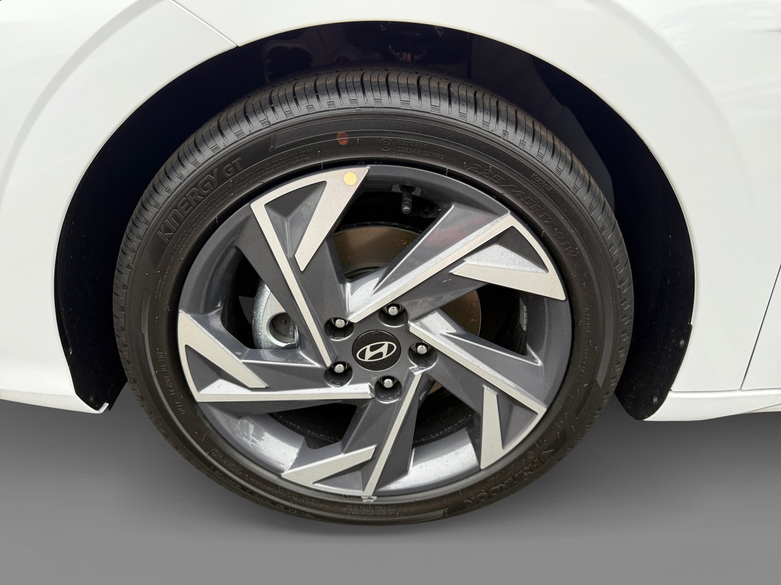 2025 Hyundai Elantra SEL Sport photo 9