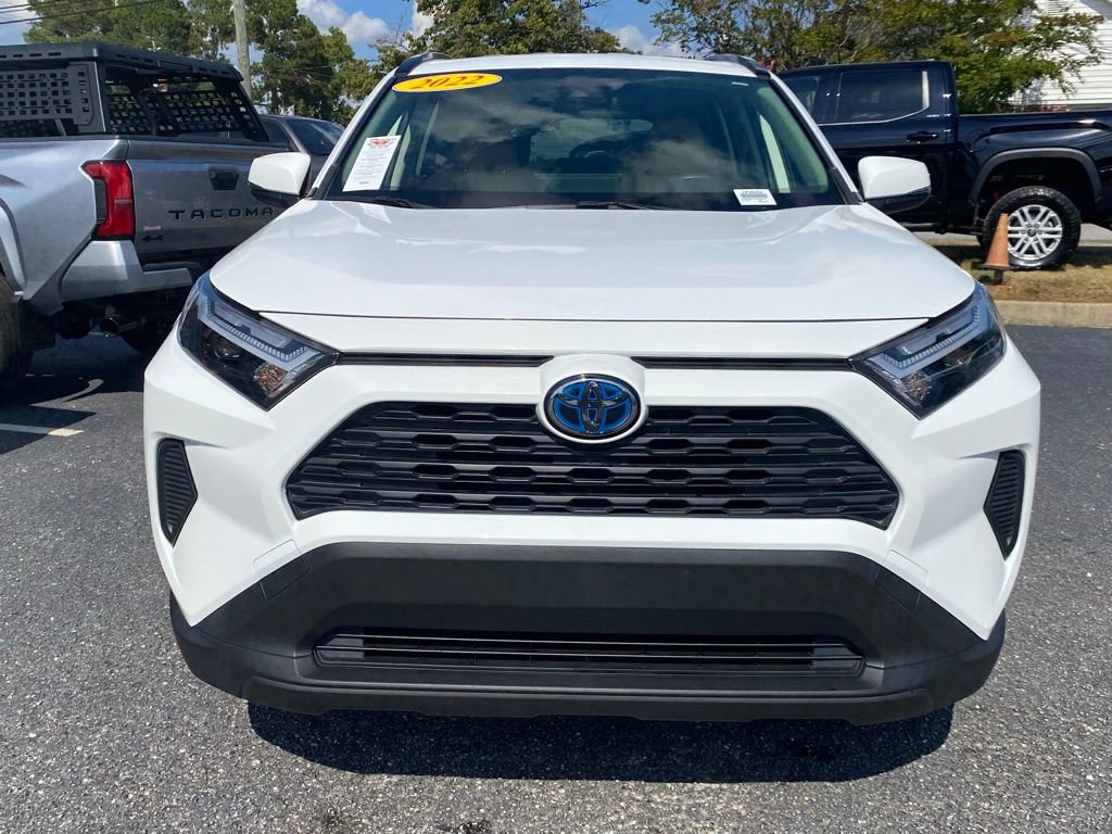 2022 Toyota RAV4 Hybrid XLE photo 13