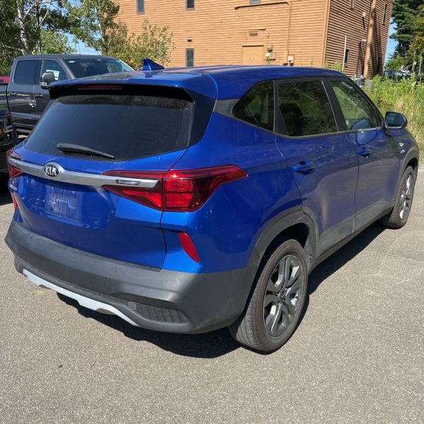 2021 Kia Seltos LX photo 3