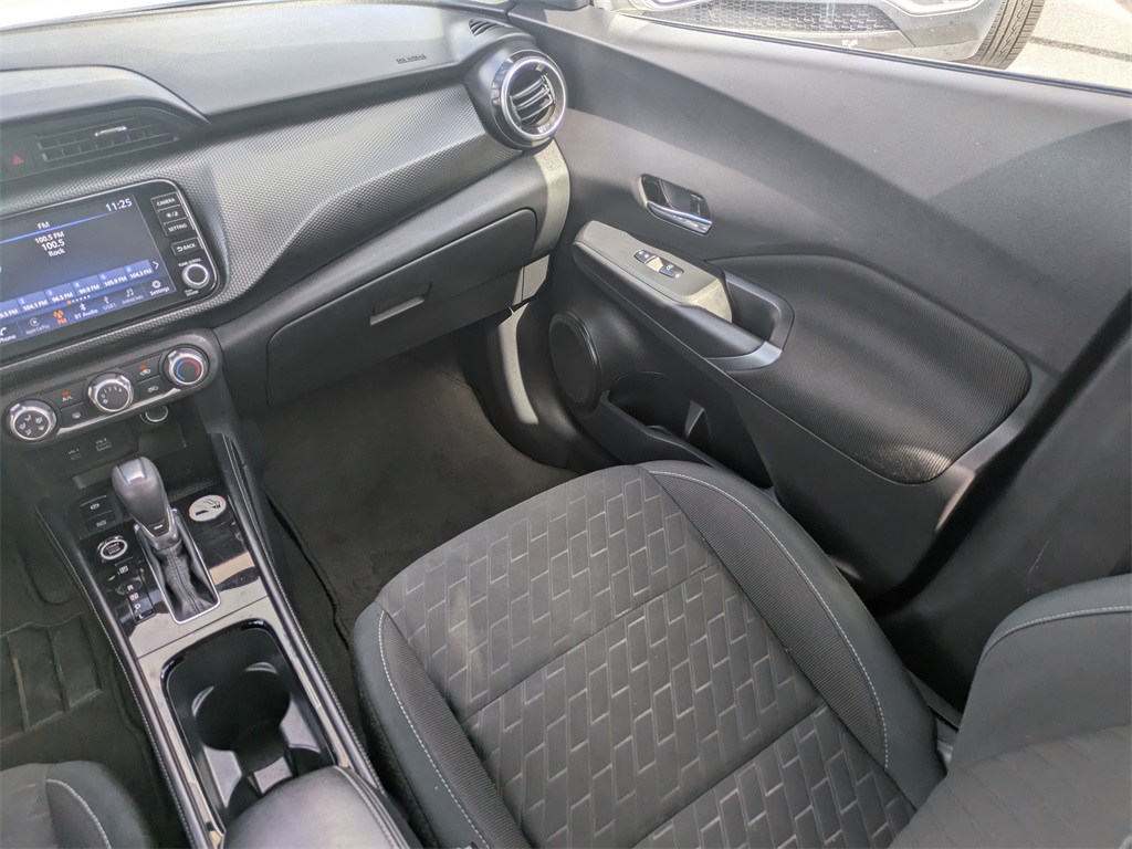 2024 Nissan Kicks SV photo 17
