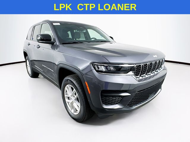 2025 Jeep Grand Cherokee Laredo's photo