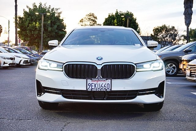 Used 2023 White BMW 530e iPerformance image 4