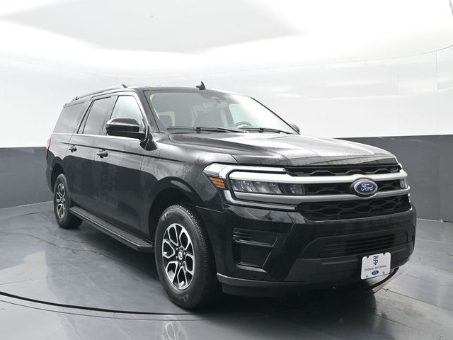 2024 Ford Expedition MAX XLT photo 2