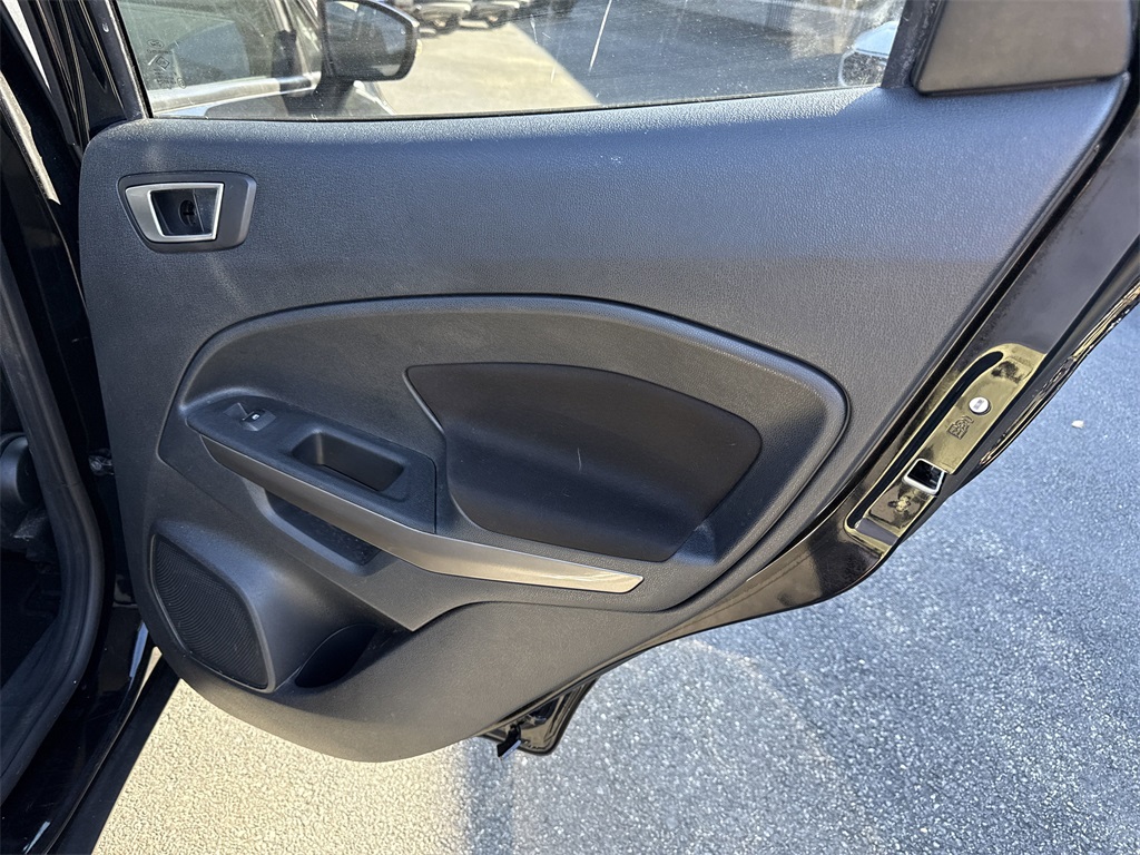 2019 Ford EcoSport SE photo 28