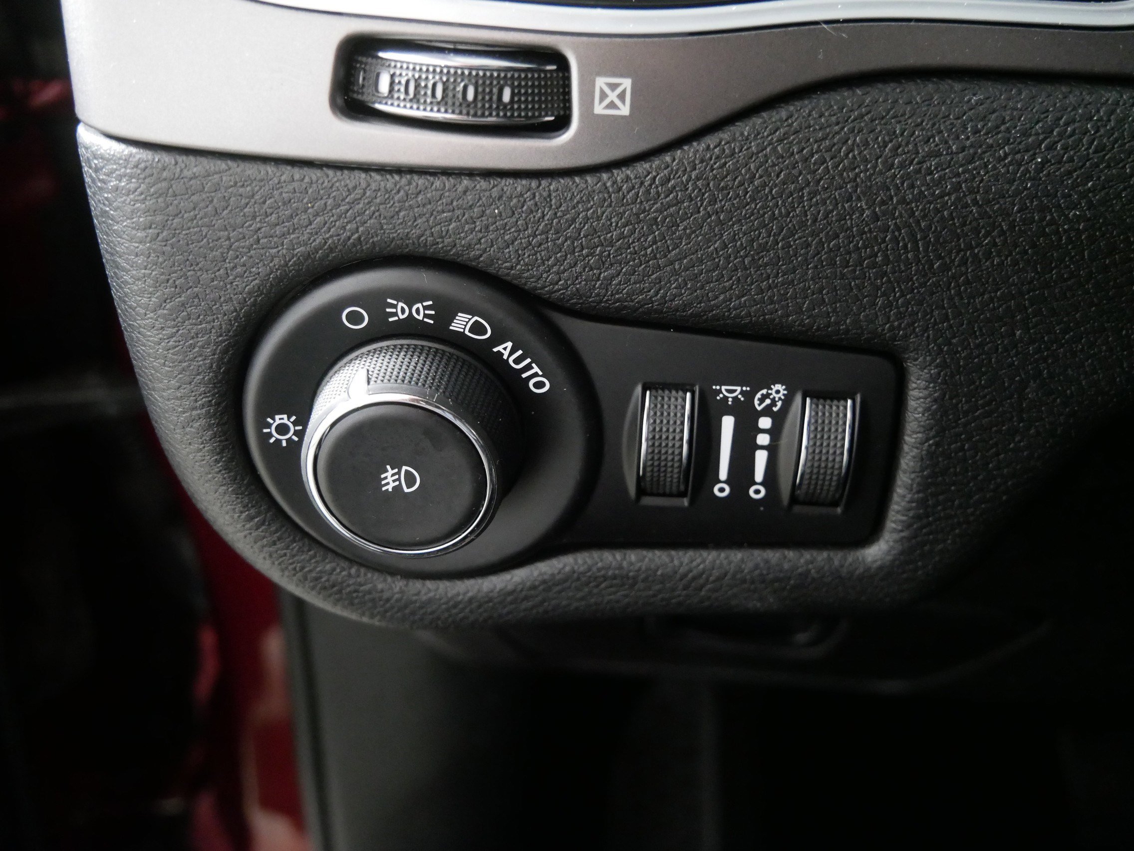 2019 Jeep Cherokee Latitude photo 25
