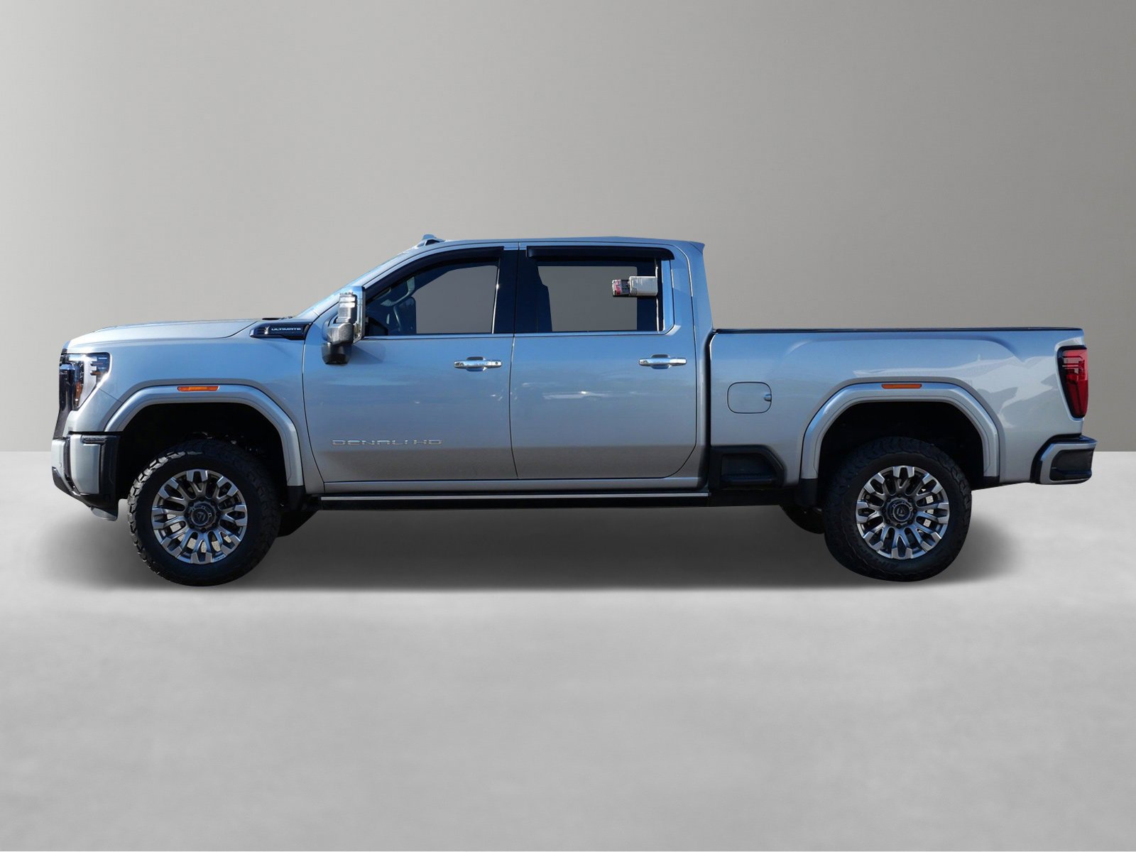 Used 2024 GMC Sierra 3500HD Denali Ultimate with VIN 1GT49YEY8RF468038 for sale in White Bear Lake, Minnesota