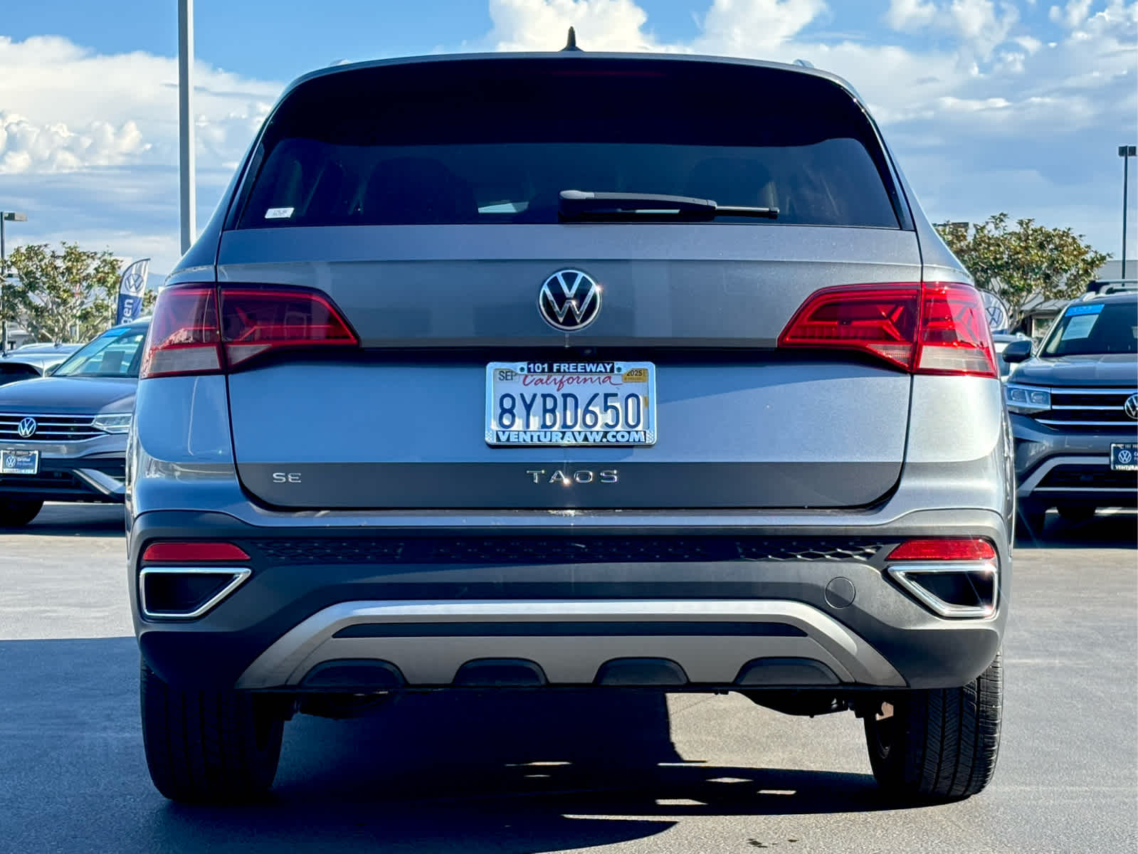 2022 Volkswagen Taos SE photo 4