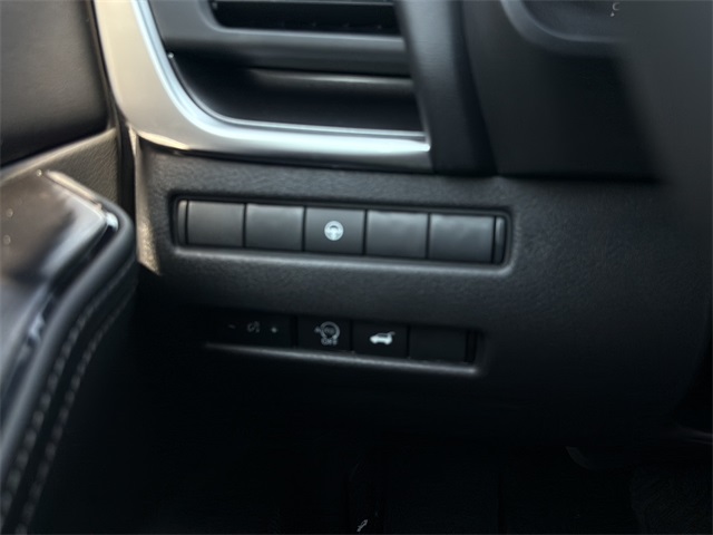2026 Nissan Rogue SV photo 28