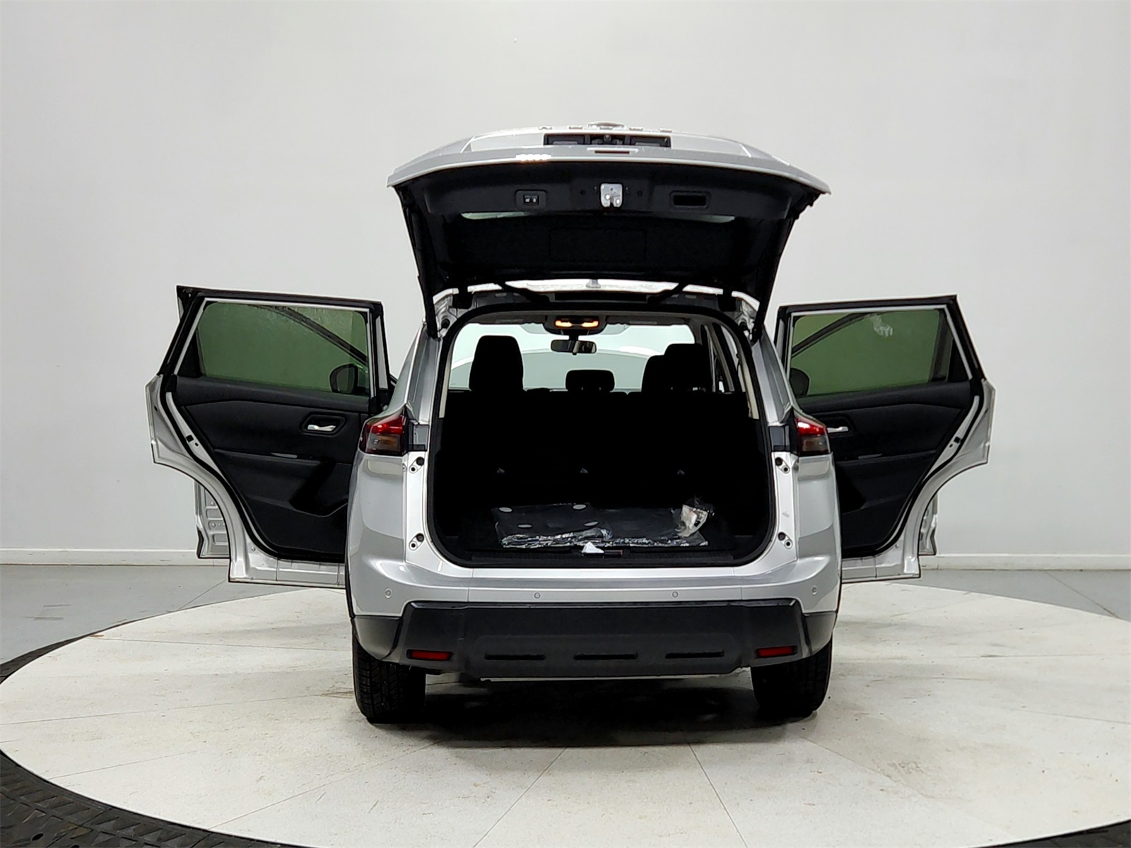 2024 Nissan Rogue SV photo 12