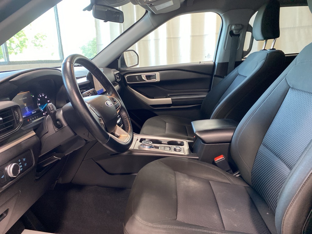 2022 Ford Explorer XLT photo 18