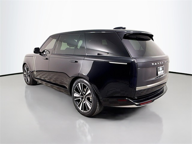 2025 Land Rover Range Rover SE photo 7