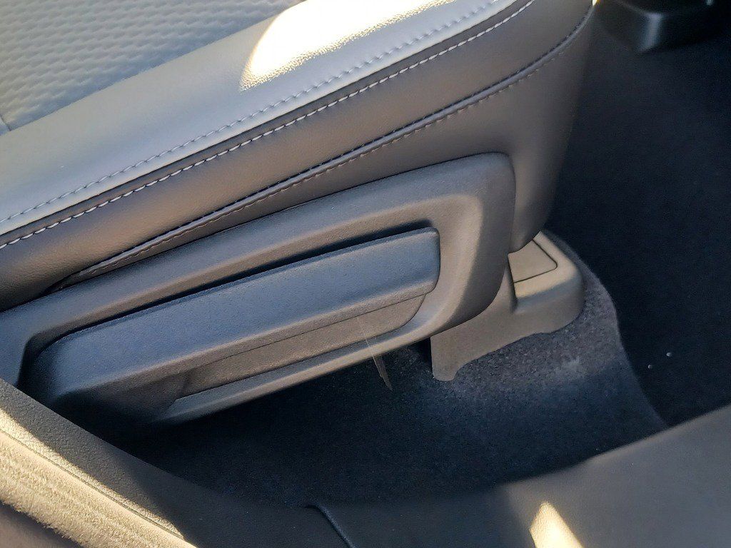 2023 Ford Escape Plug-In Hybrid photo 11