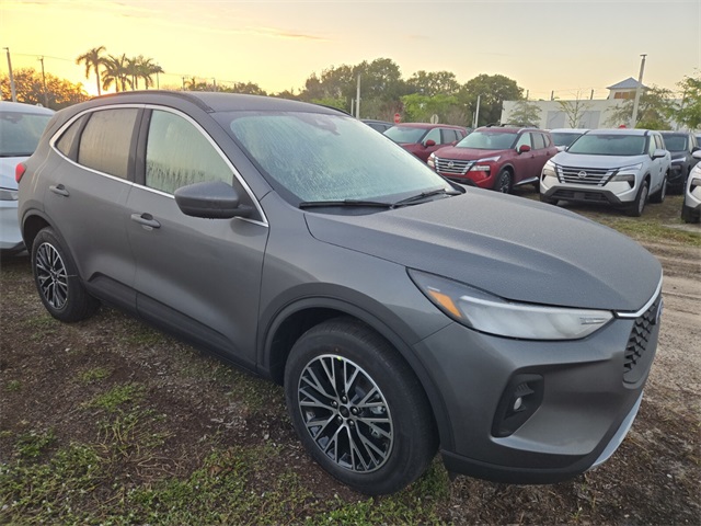 2025 Ford Escape Plug-In Hybrid Base photo 2
