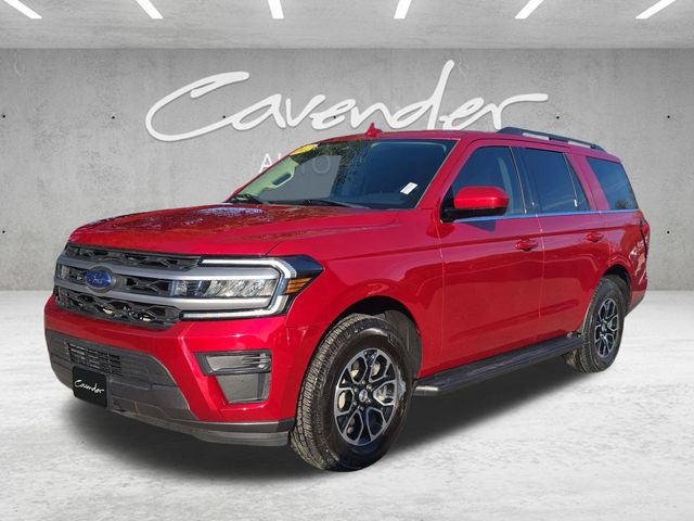 2022 Ford Expedition XLT's photo