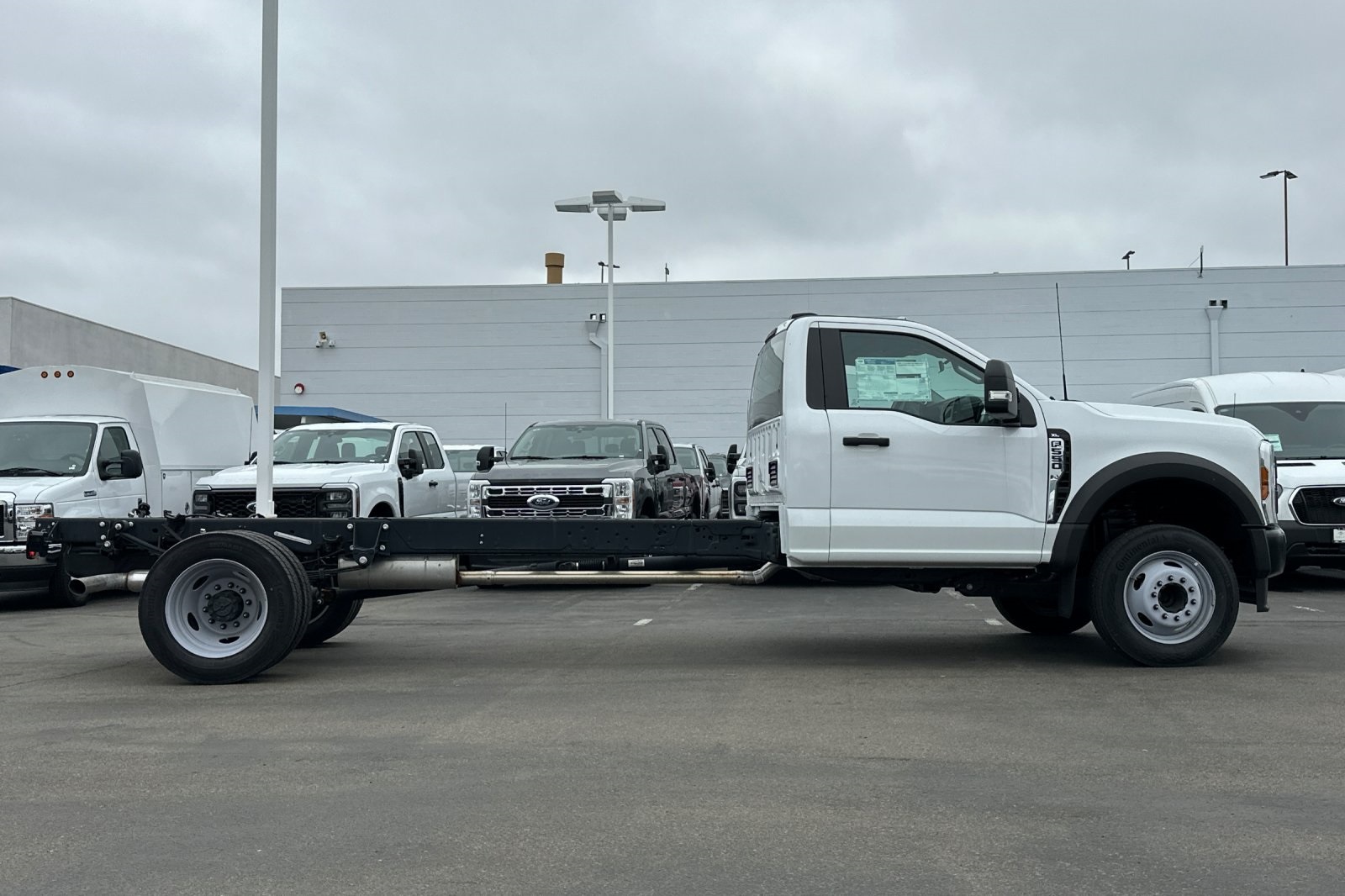 2024 Ford F-550 XL photo 2