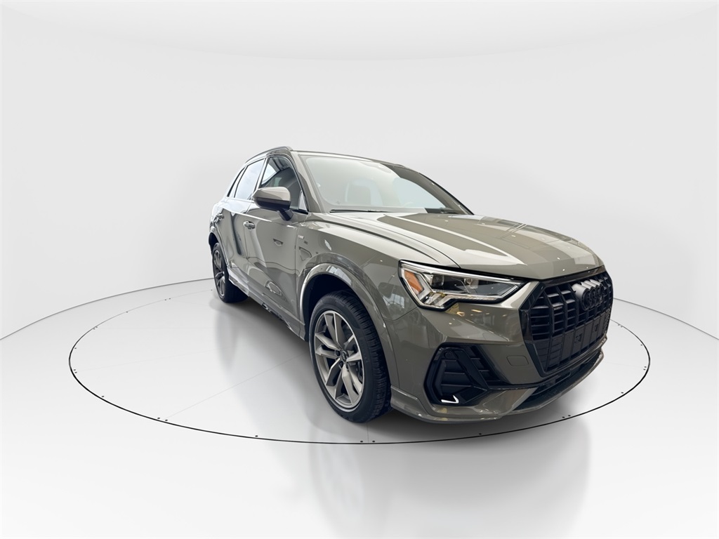 2025 Audi Q3 Premium S line photo 2