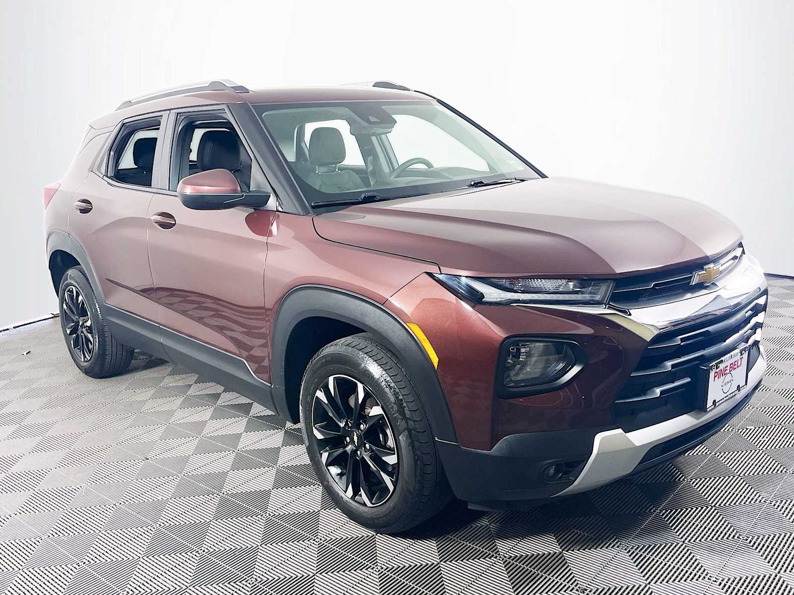 2022 Chevrolet Trailblazer LT photo 3