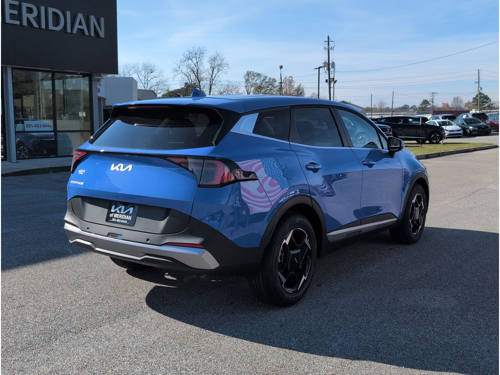 2026 Kia Sportage EX photo 4