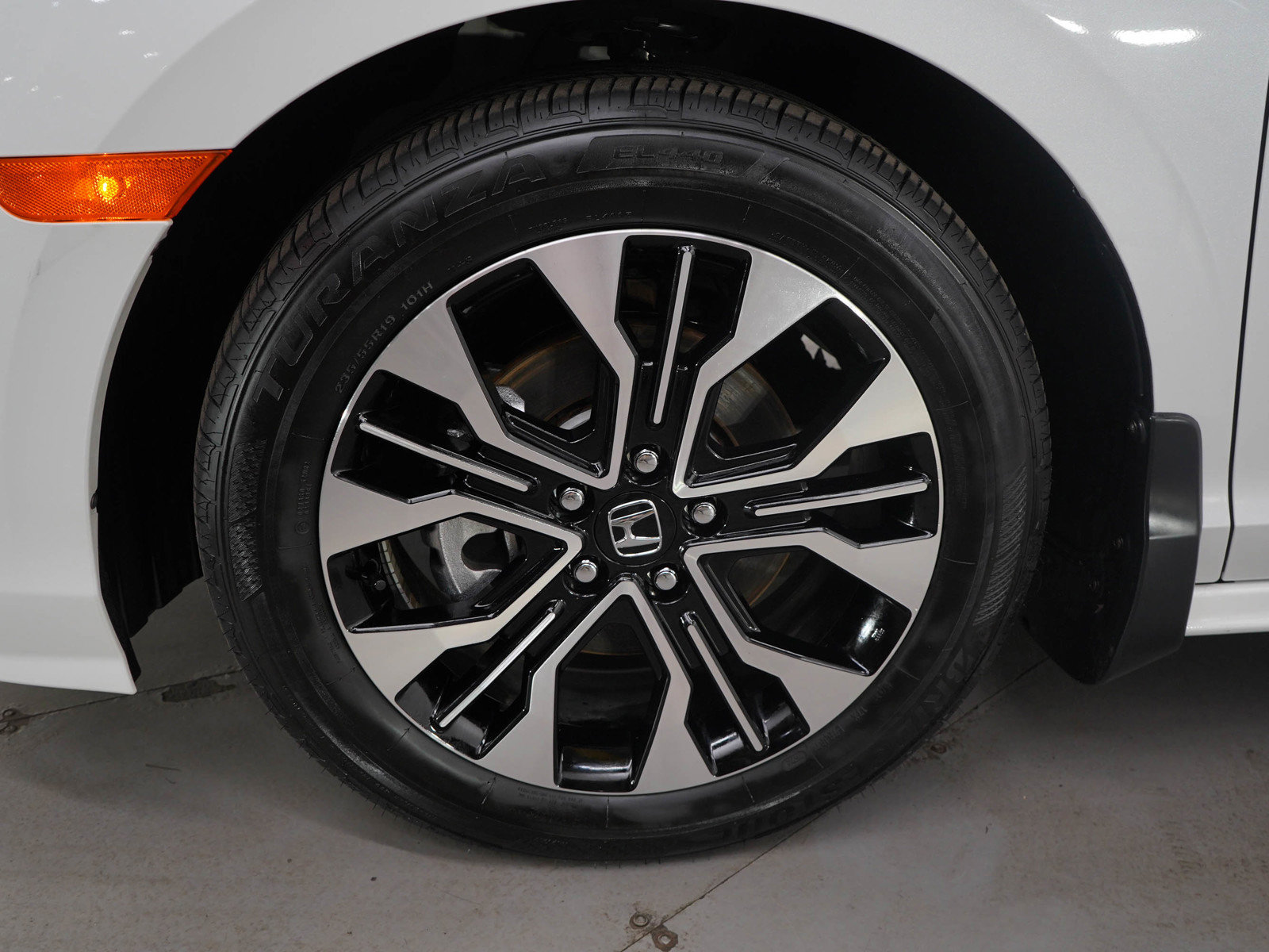 2025 Honda Odyssey Elite photo 31